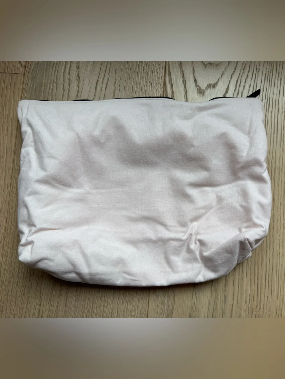 CHANEL Beauté Light Pink Dust Bag with Black Logo